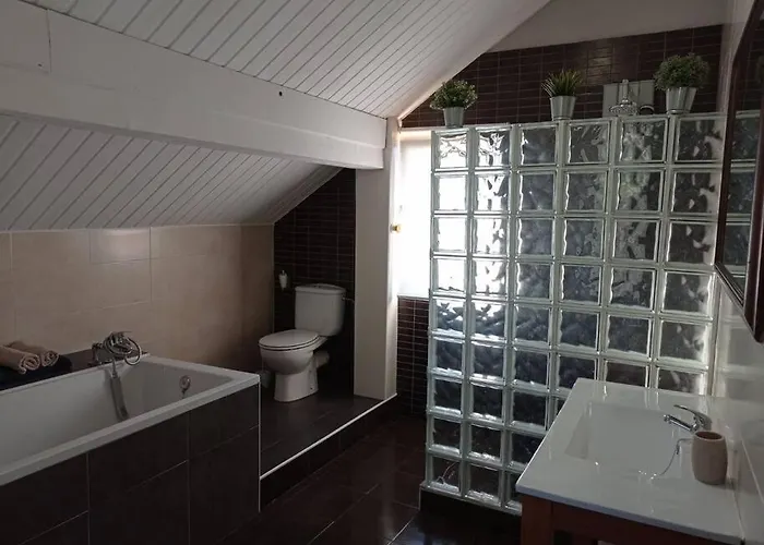 La Casa De Cristina * El Dueso